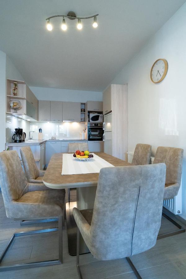 Apartman Ana Novi Vinodolski Buitenkant foto